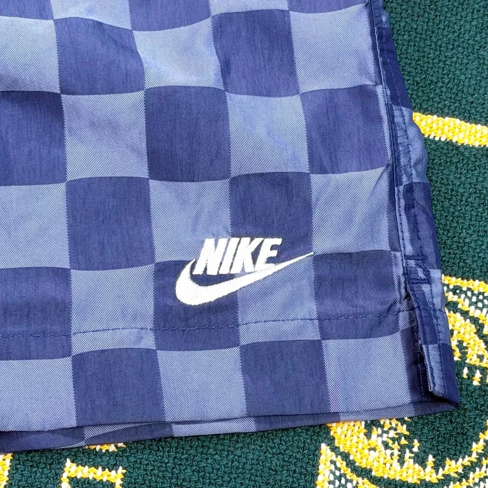 Nike nwt checkered